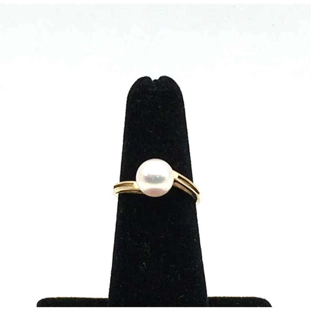 14K Yellow Gold Women's Pearl Ring  Size 5